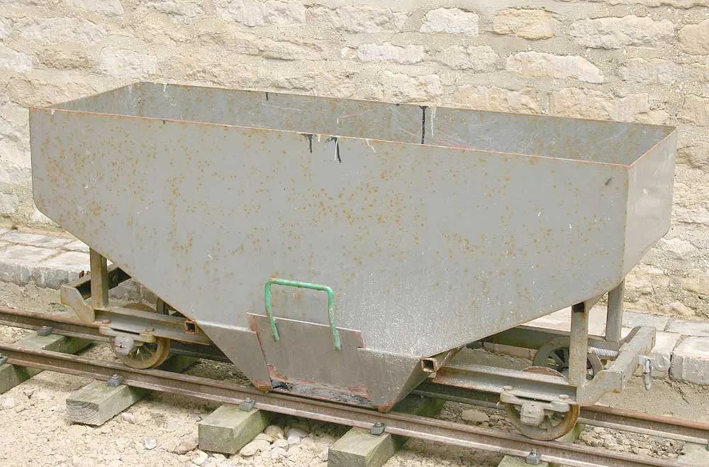 7 1/4 inch gauge ballast truck