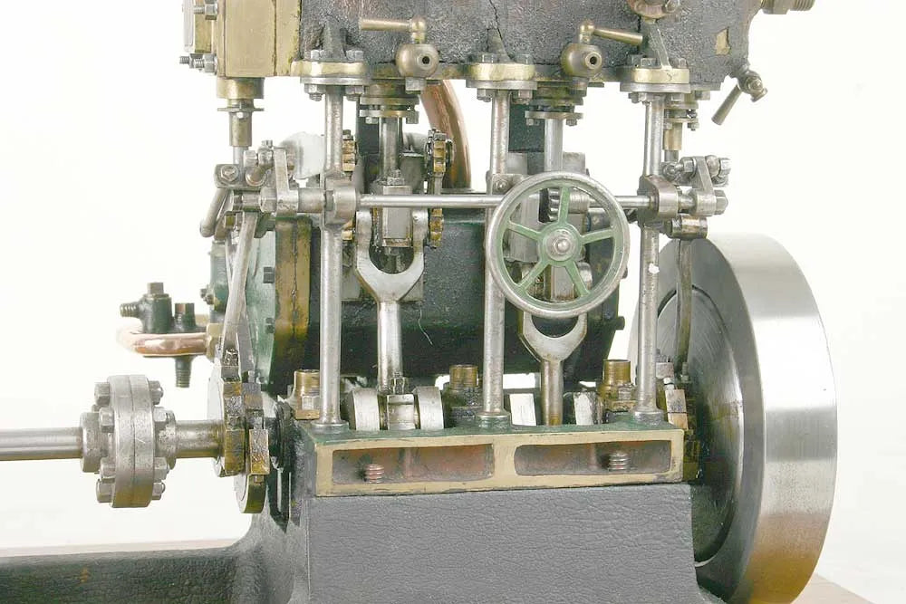 Compound launch engine