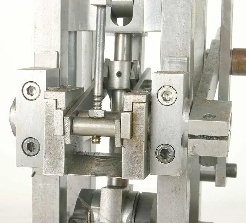 Vertical engine, 5A cylinder, Joy reversing gear