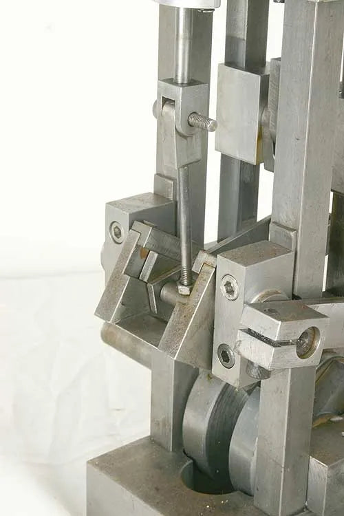 Vertical engine, 5A cylinder, Joy reversing gear