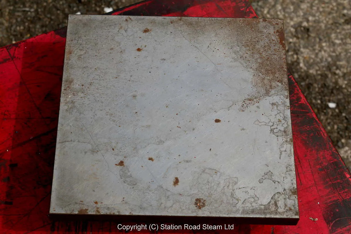 Surface plate with cover