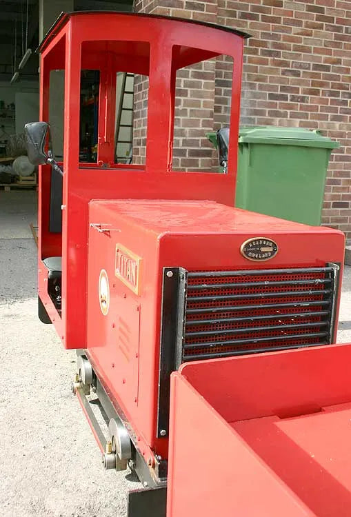 7 1/4 inch gauge petrol-hydraulic "Titan" shunter