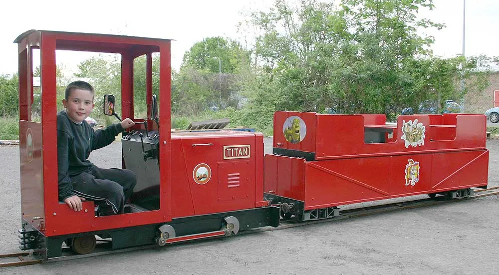 7 1/4 inch gauge petrol-hydraulic "Titan" shunter