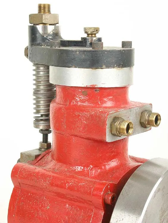 Vertical uniflow steam engine