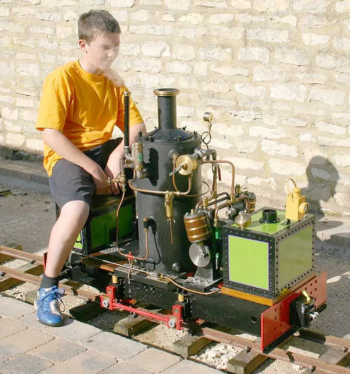 7 1/4 inch gauge vertical boiler 0-4-0