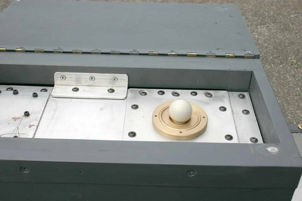 Ground level 5 inch gauge driving truck