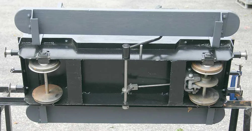 Ground level 5 inch gauge driving truck