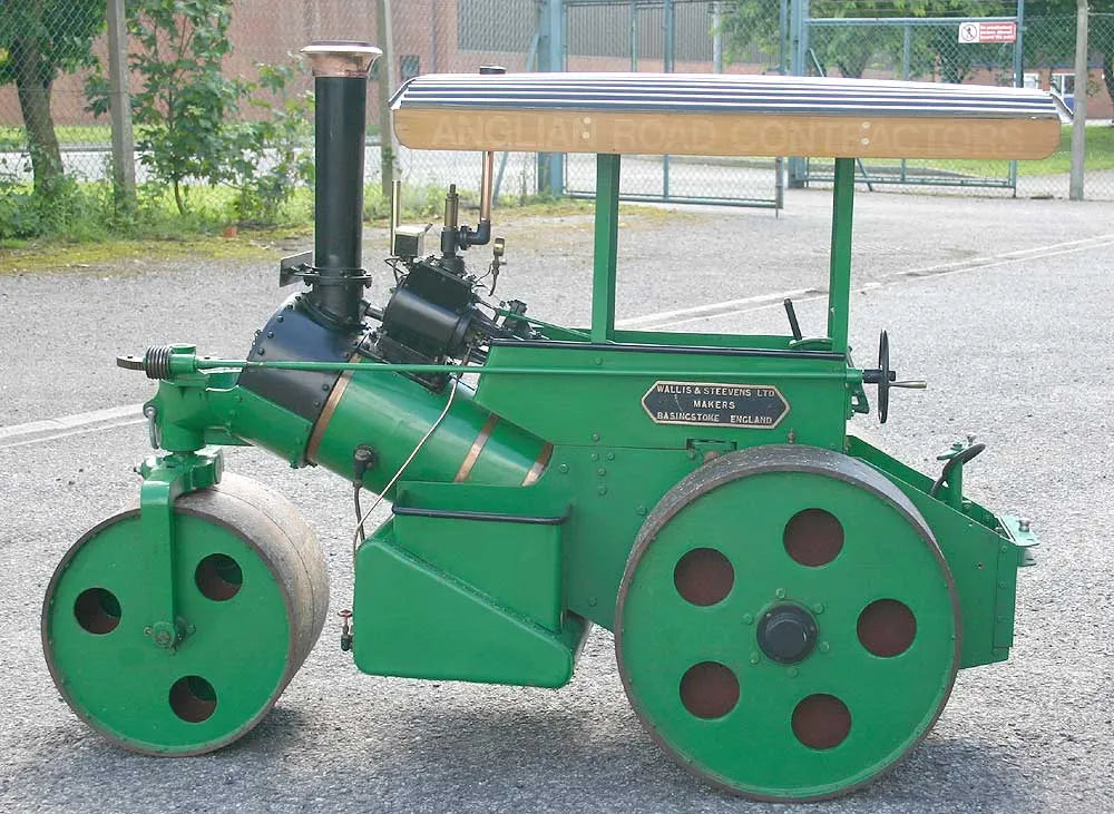 4 1/2 inch scale Simplicity roller