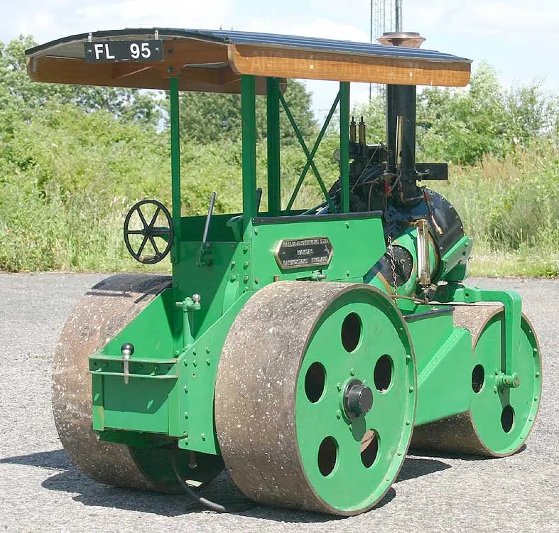4 1/2 inch scale Simplicity roller