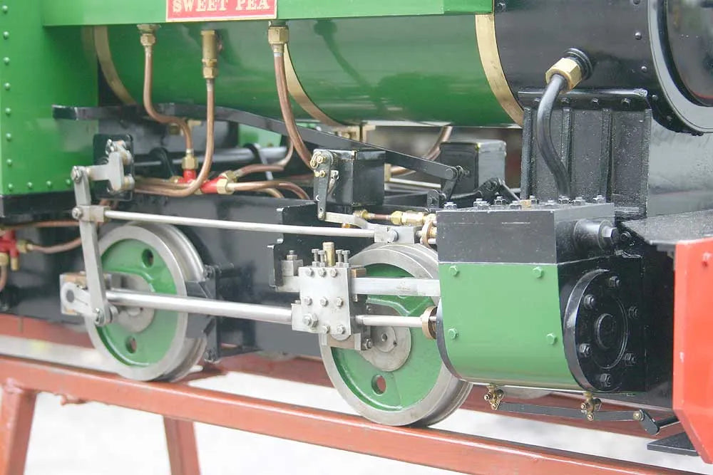 5 inch gauge "Sweet Pea" with tender