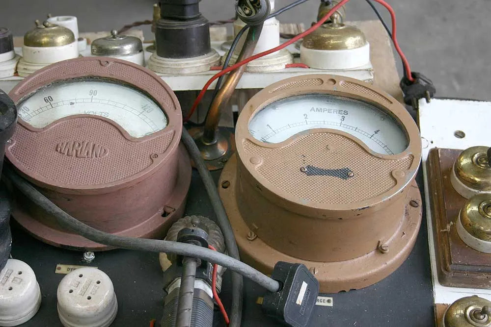 240 volt motor and switchgear