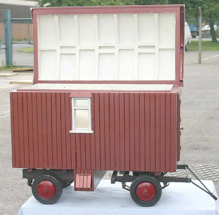 1 1/2 inch scale living van