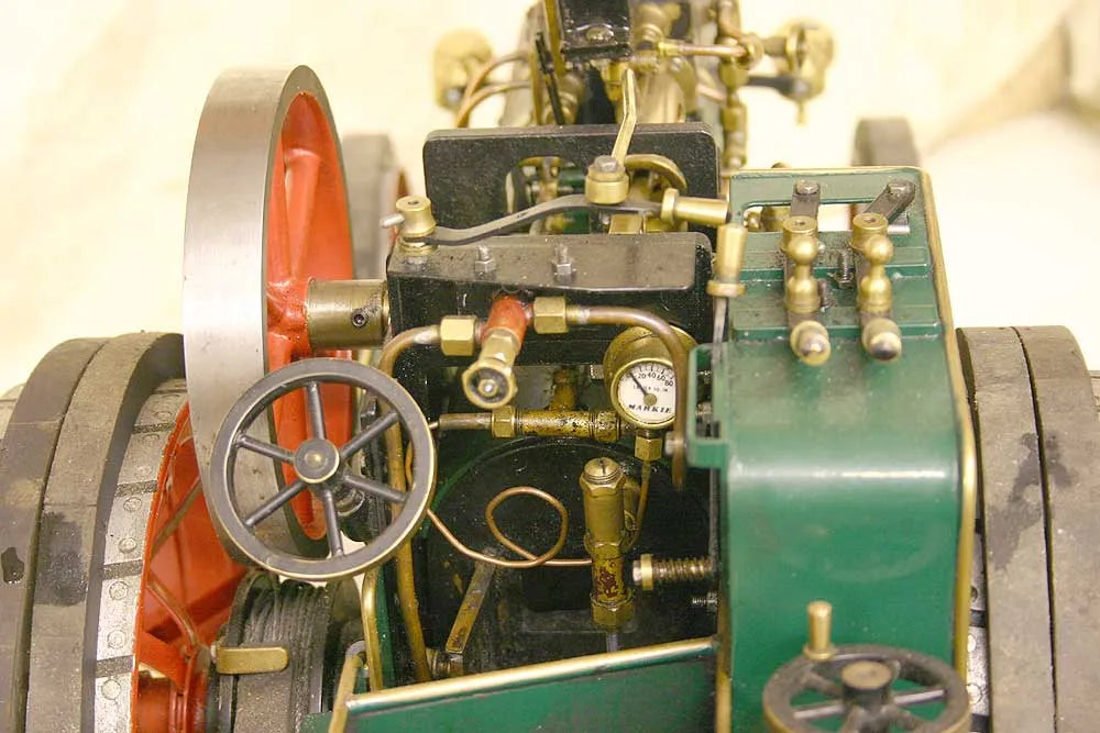 Markie traction engine with living van