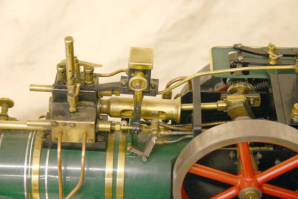 Markie traction engine with living van