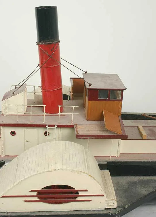 Paddle steamer