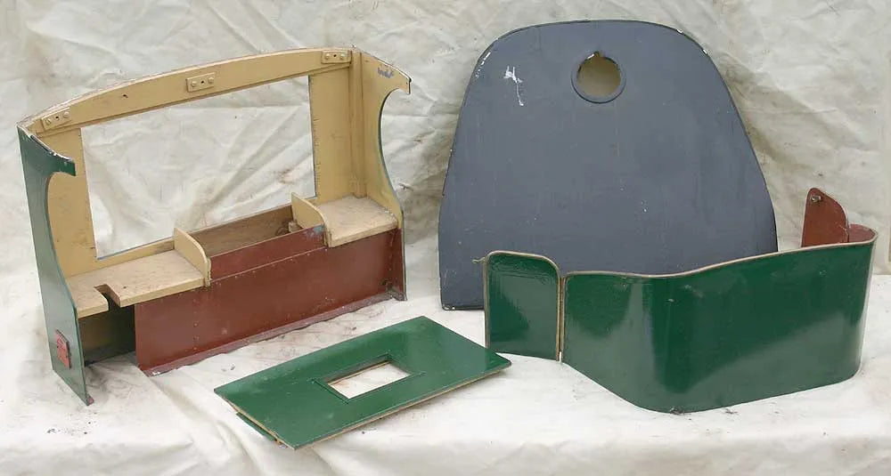 Dismantled 2 inch scale Clayton wagon
