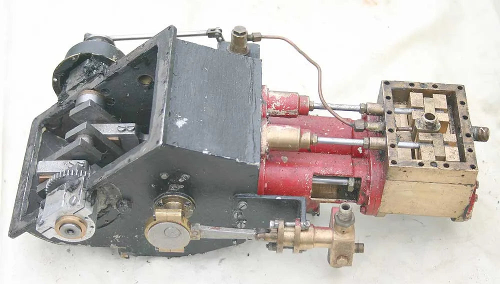 Dismantled 2 inch scale Clayton wagon