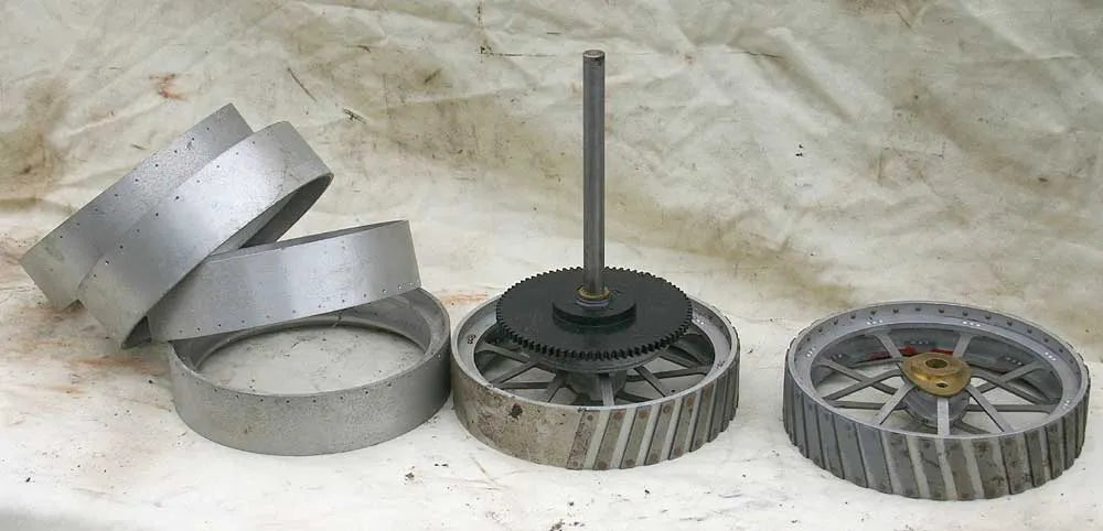 Parts for 1 inch scale "Minnie"