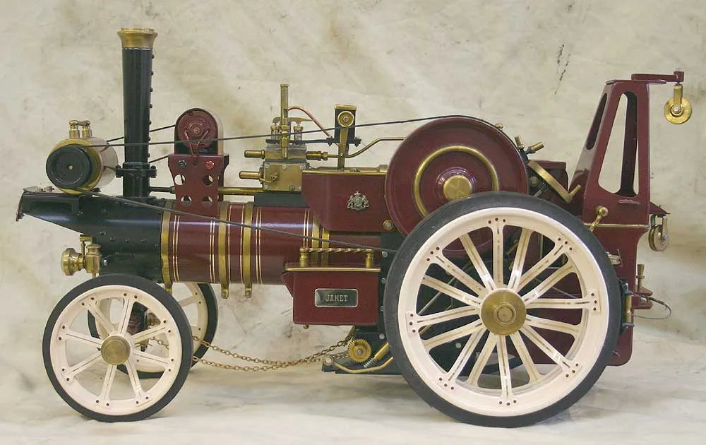 Markie Showmans engine in wooden carrying box