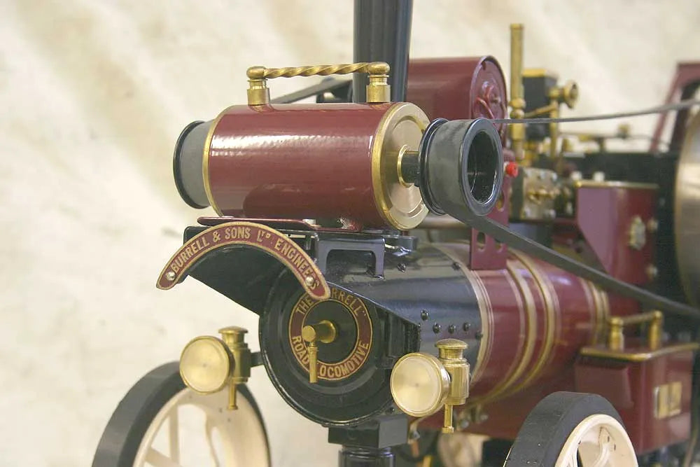 Markie Showmans engine in wooden carrying box