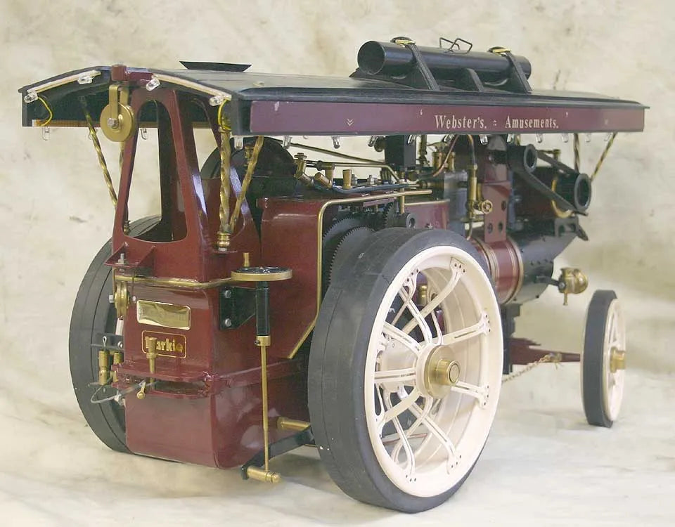 Markie Showmans engine in wooden carrying box