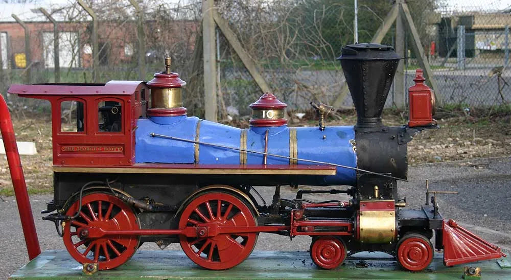 5 inch gauge US 4-4-0 part-dismantled
