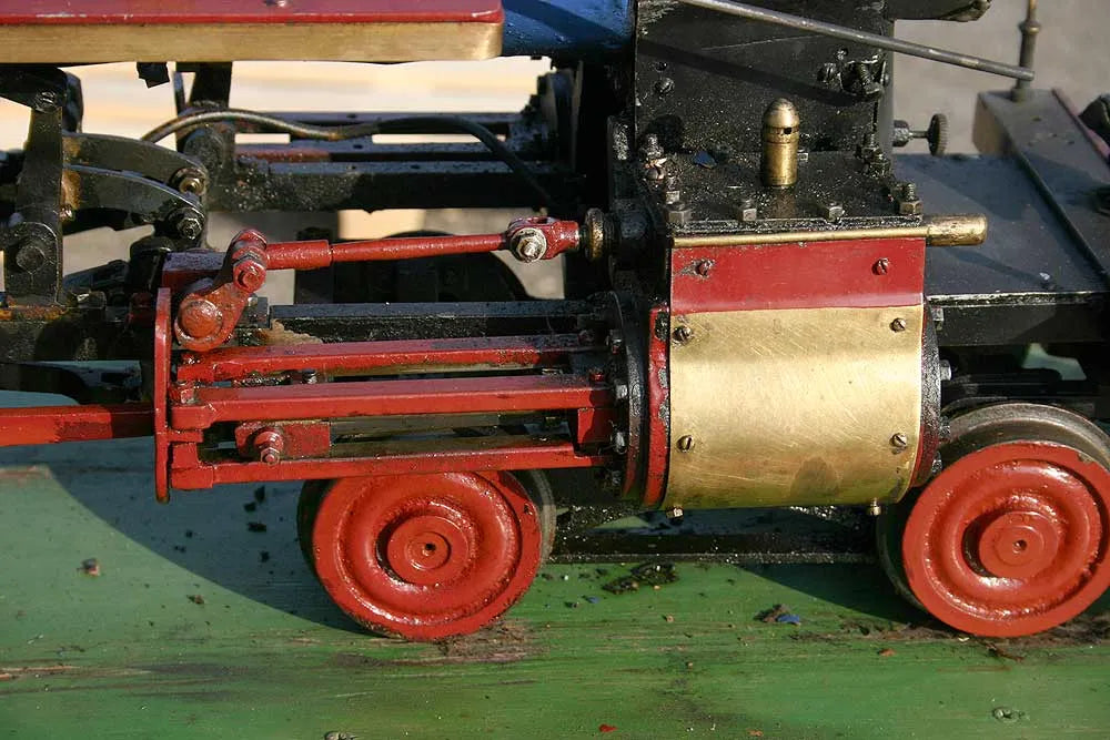 5 inch gauge US 4-4-0 part-dismantled