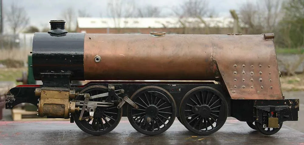 3 1/2 inch gauge part/built LNER V4