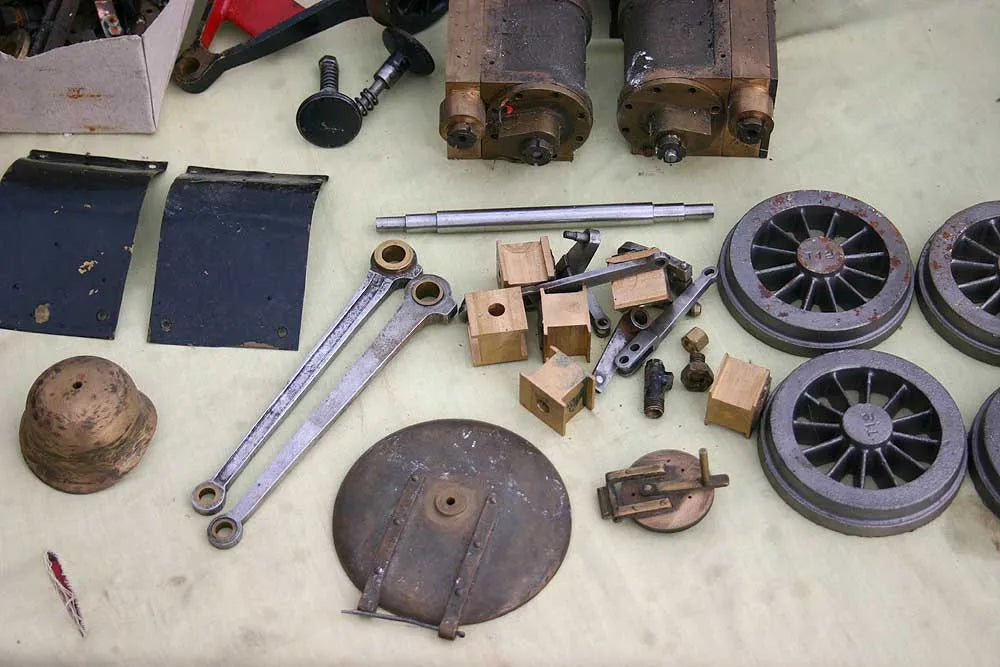 3 1/2 inch gauge part/built LNER V4
