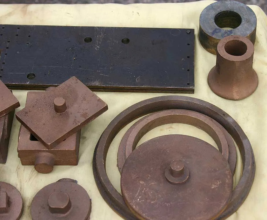 Set 5 inch gauge Hunslet castings with frames