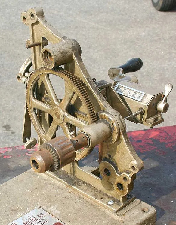 Part-dismantled coil-winding machine