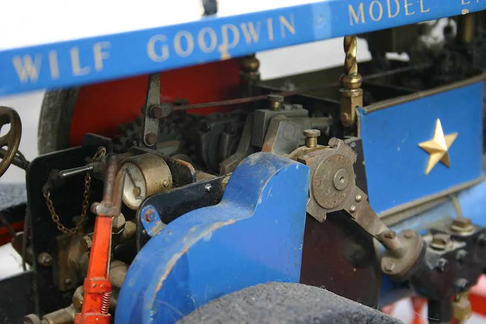 1 inch scale "Minnie" showmans engine