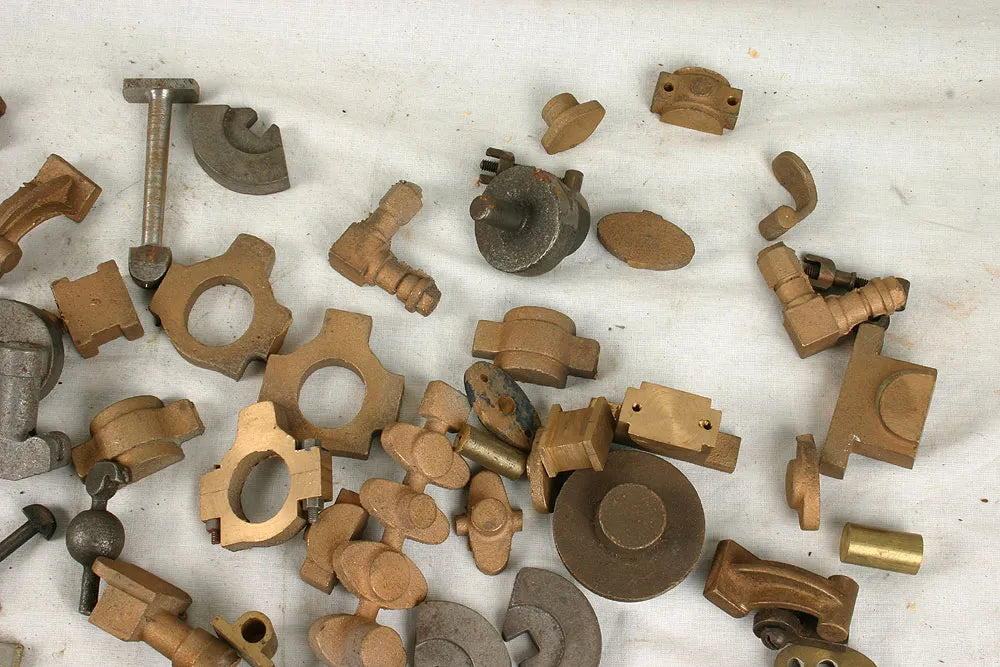 Assorted model boiler fittings, valves