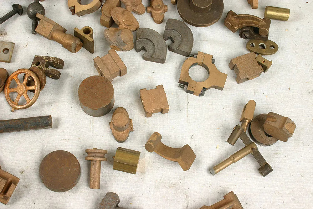 Assorted model boiler fittings, valves