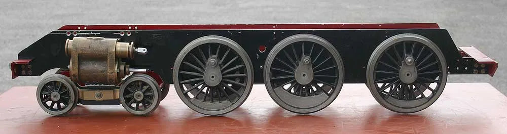 3 1/2 inch gauge "Doris" Black 5 chassis with cylinders