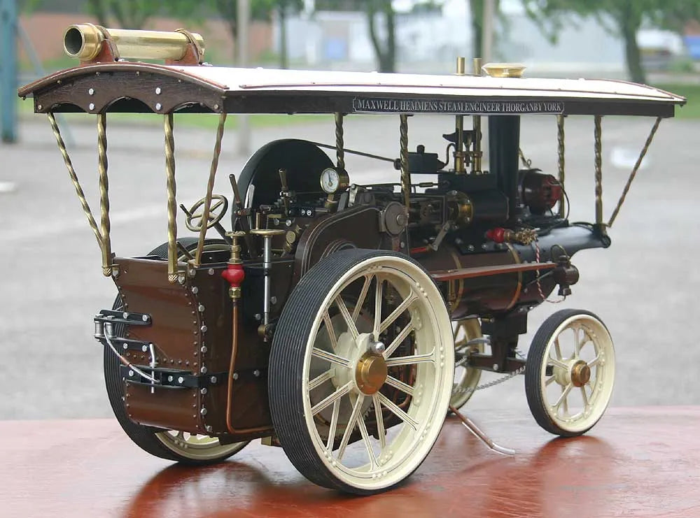 Maxwell Hemmens Showmans engine