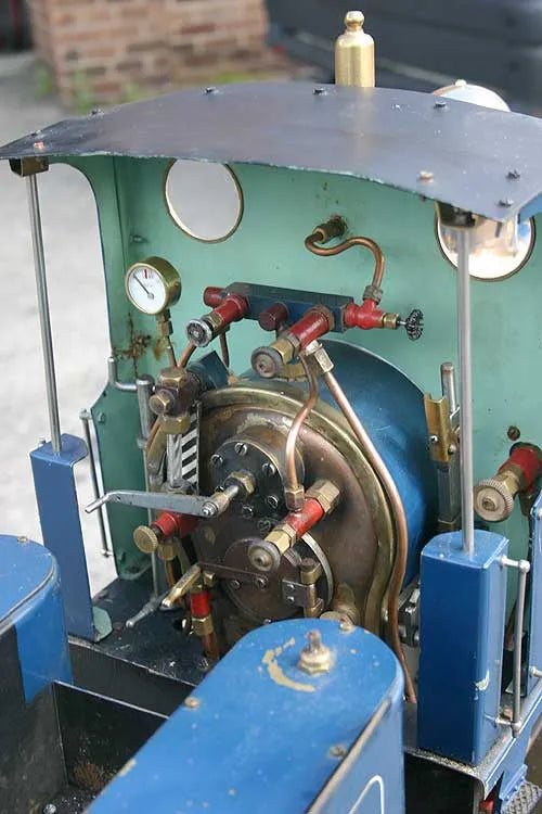 5 inch gauge Polly I with tender