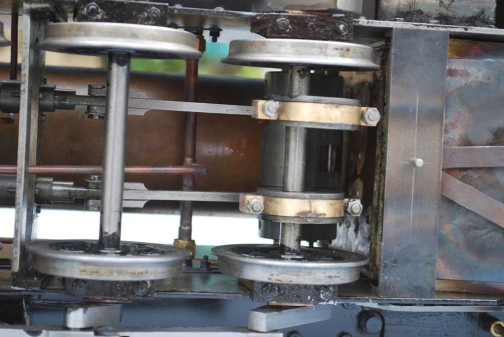 3 1/2 inch gauge 0-6-2 tank engine