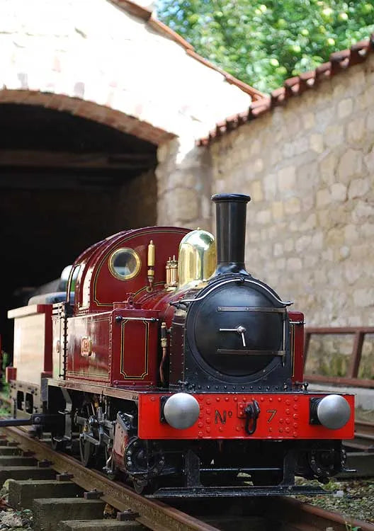 7 1/4 inch gauge "Bridget" with driving truck