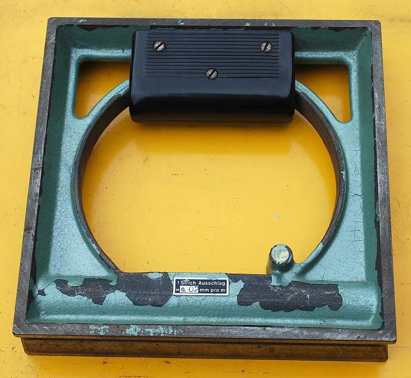 Precision box level