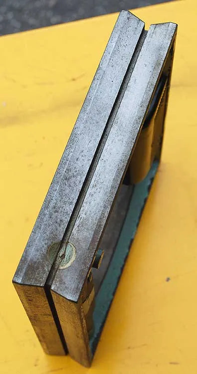 Precision box level
