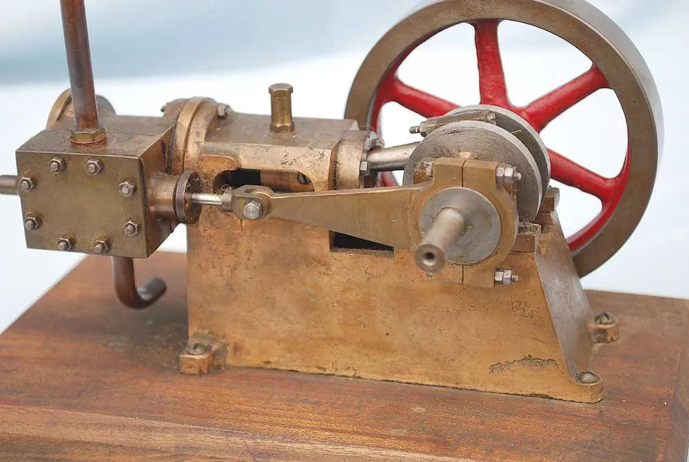 Horizontal freelance mill engine
