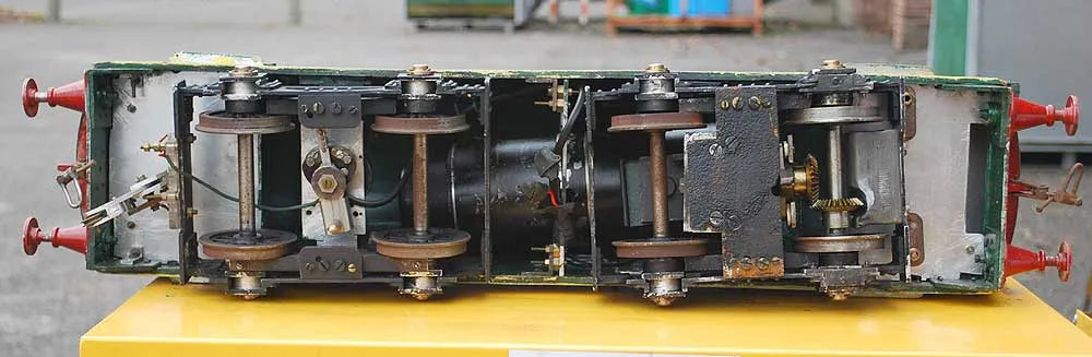 3 1/2 inch gauge BoBo electric shunter