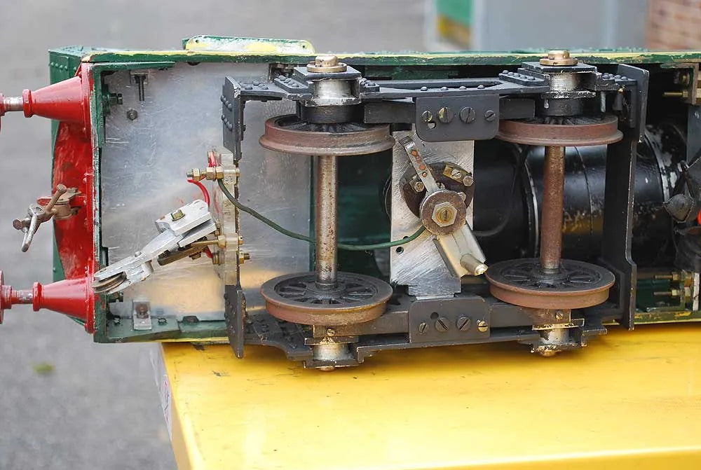 3 1/2 inch gauge BoBo electric shunter