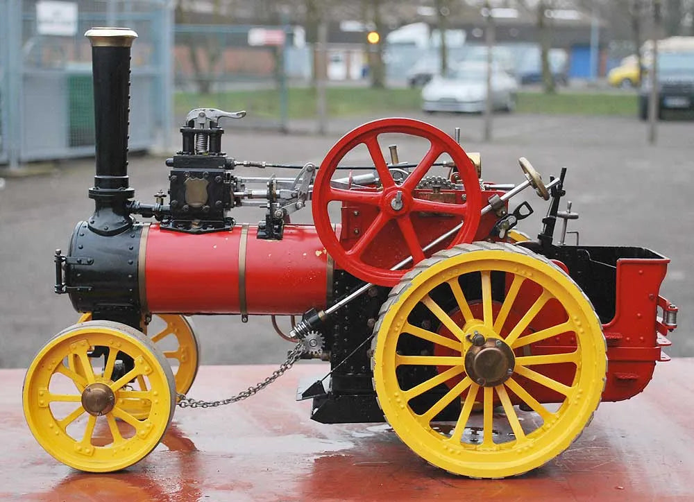 1 inch scale "Minnie"
