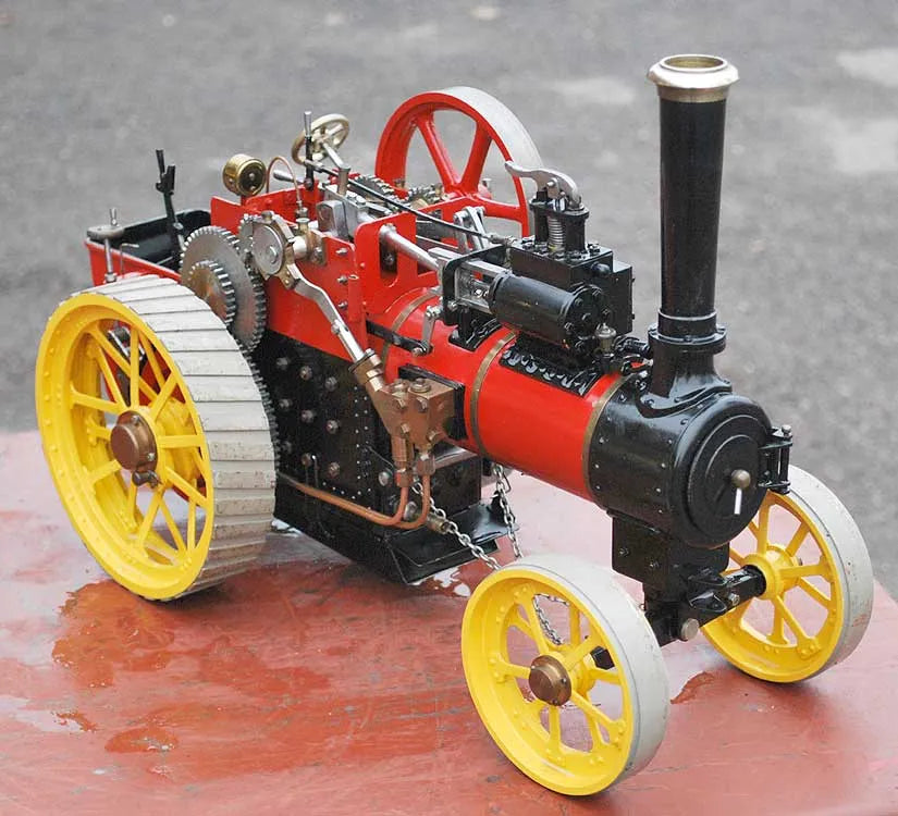 1 inch scale "Minnie"
