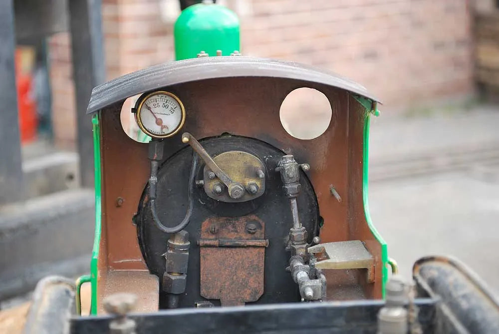 4 inch gauge 4-4-0