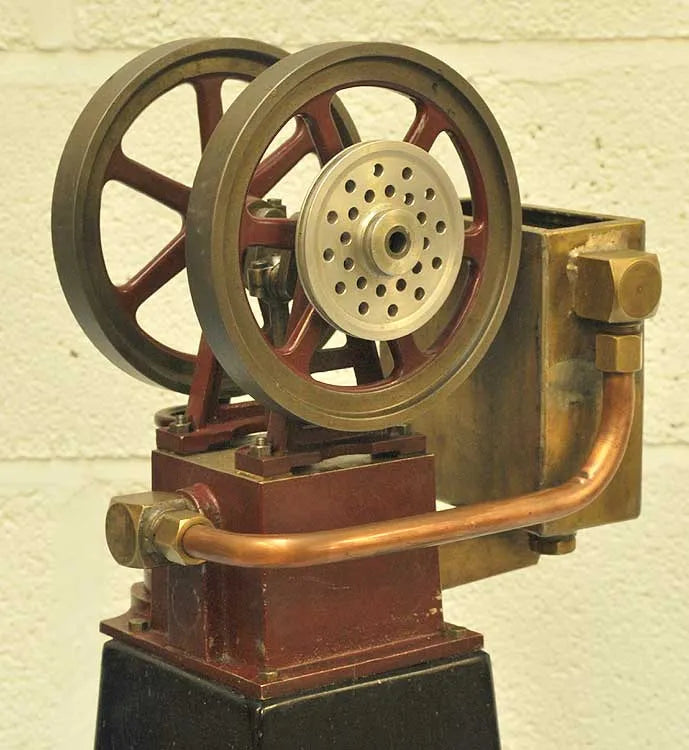 Westbury Heinrici hot air engine
