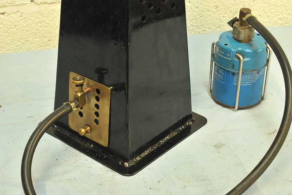 Westbury Heinrici hot air engine