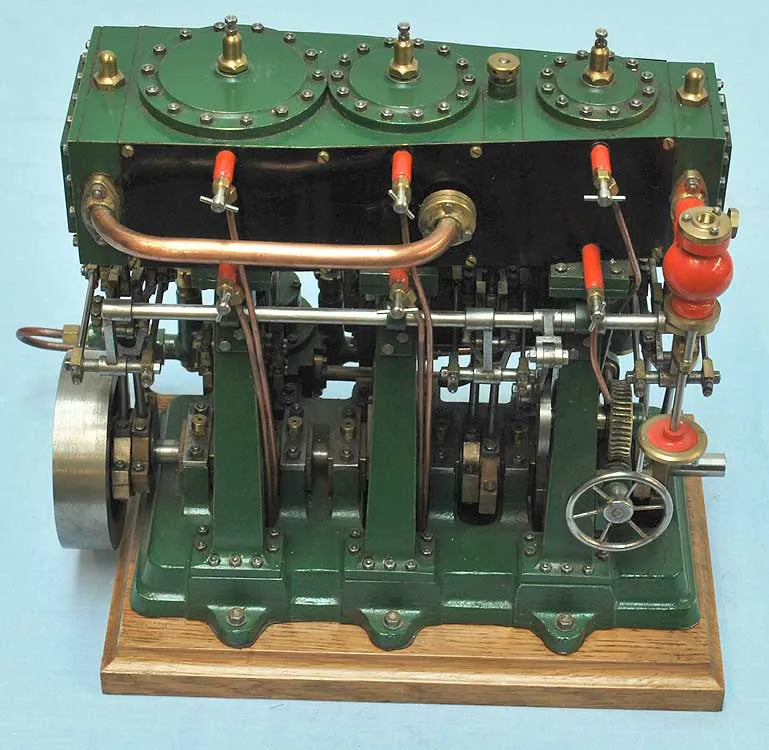 Triple expansion engine